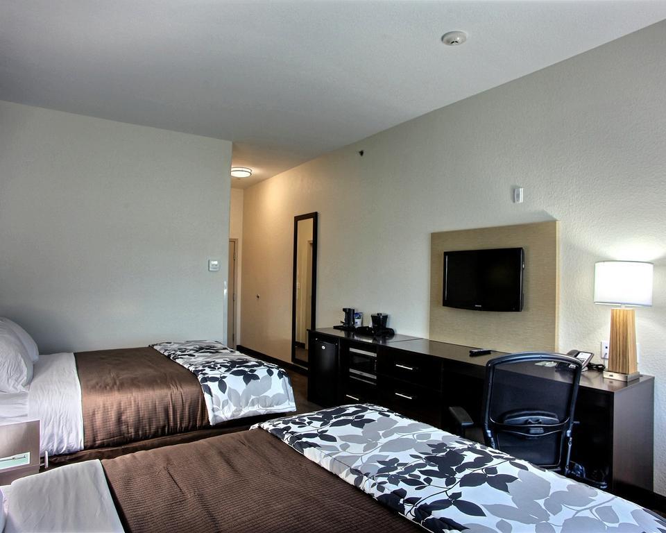 Sleep Inn & Suites Center Exterior photo