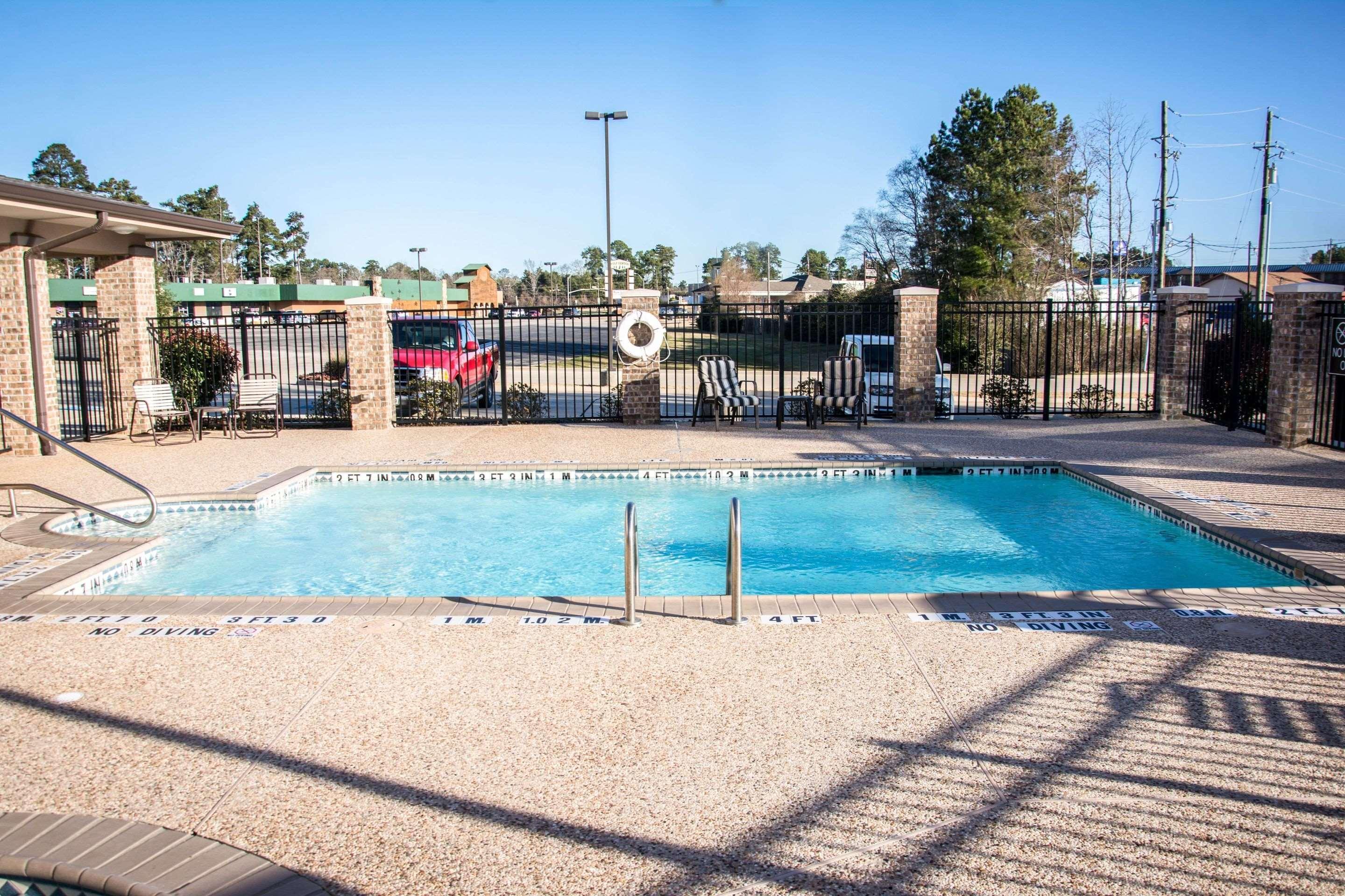 Sleep Inn & Suites Center Exterior photo