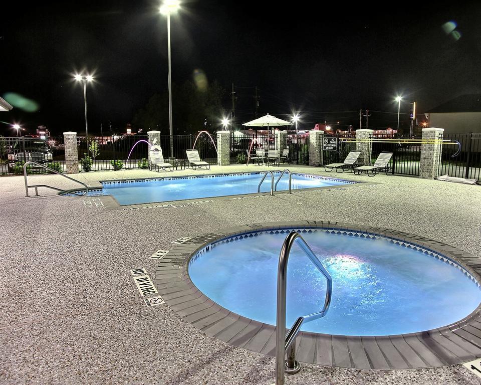 Sleep Inn & Suites Center Exterior photo