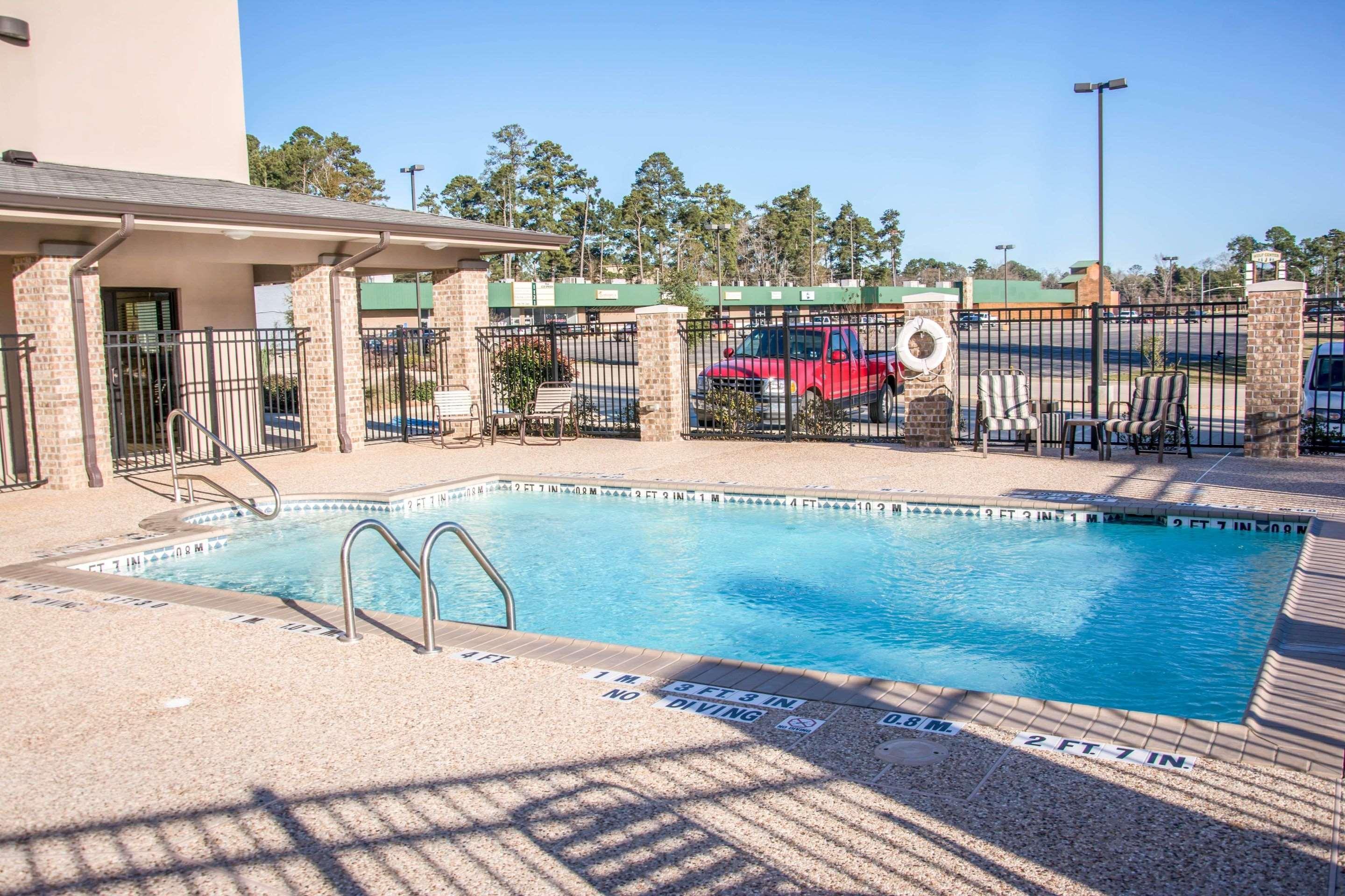 Sleep Inn & Suites Center Exterior photo